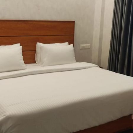 Cr Rivera Hotell Madurai Eksteriør bilde