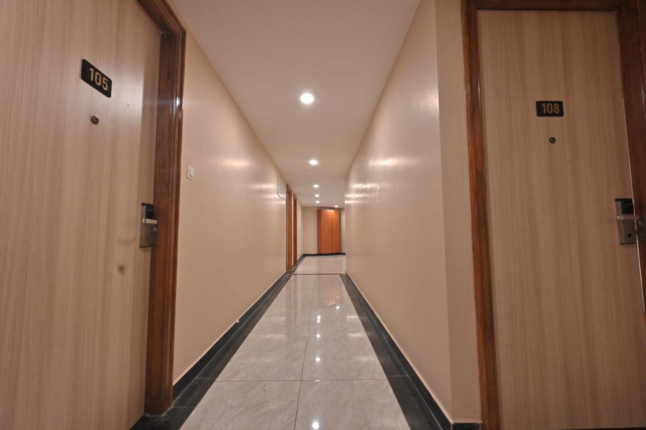 Cr Rivera Hotell Madurai Eksteriør bilde